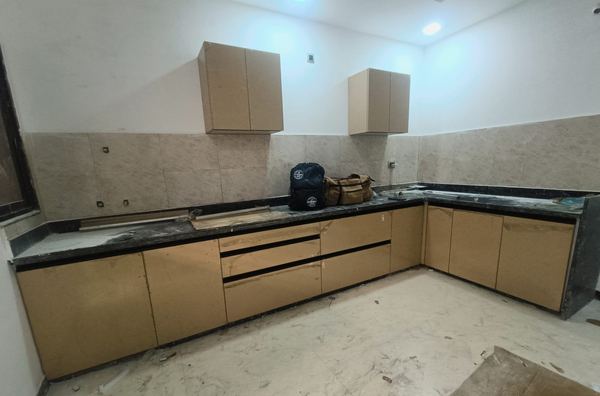 Modular kitchen with cutlery unit (photo 3 of 3)